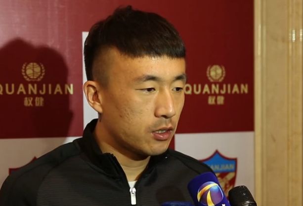 唐果儿不满的嘟起小嘴，依依不舍的放开了黎漾，我就是想勒死你，臭漾漾，给你发消息你也不回，打电话你也不接，讨厌。